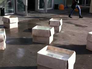 Ignazio Fresu - " Nel pensier mi fingo" , installazione composta da scatole di pietra contenenti il mare.